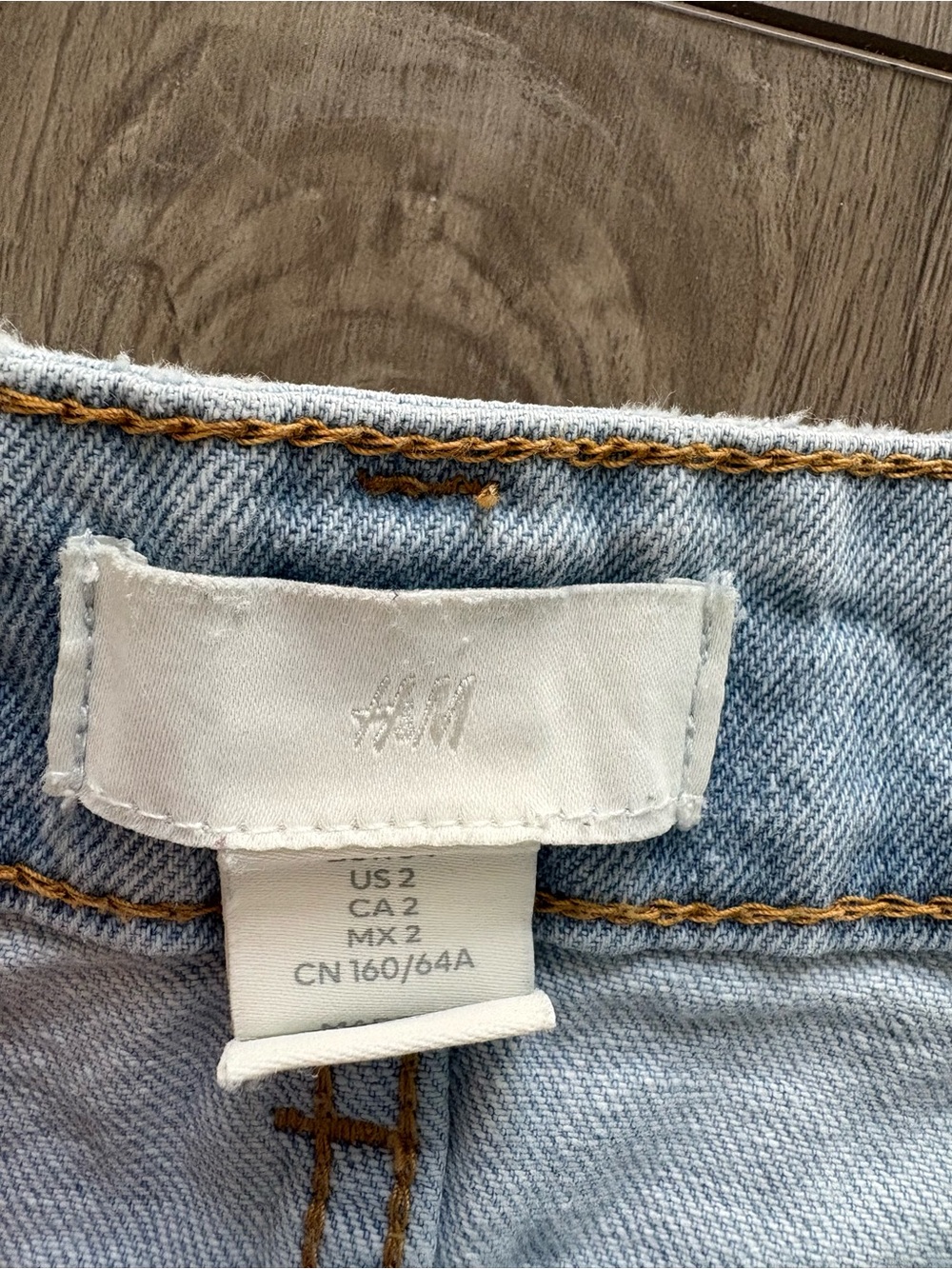 H&M - Picture 2 of 3